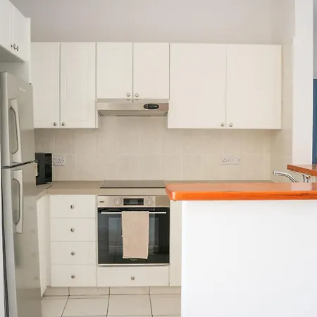Resitour - Limnaria Gardens Apartments Paphos Exterior photo