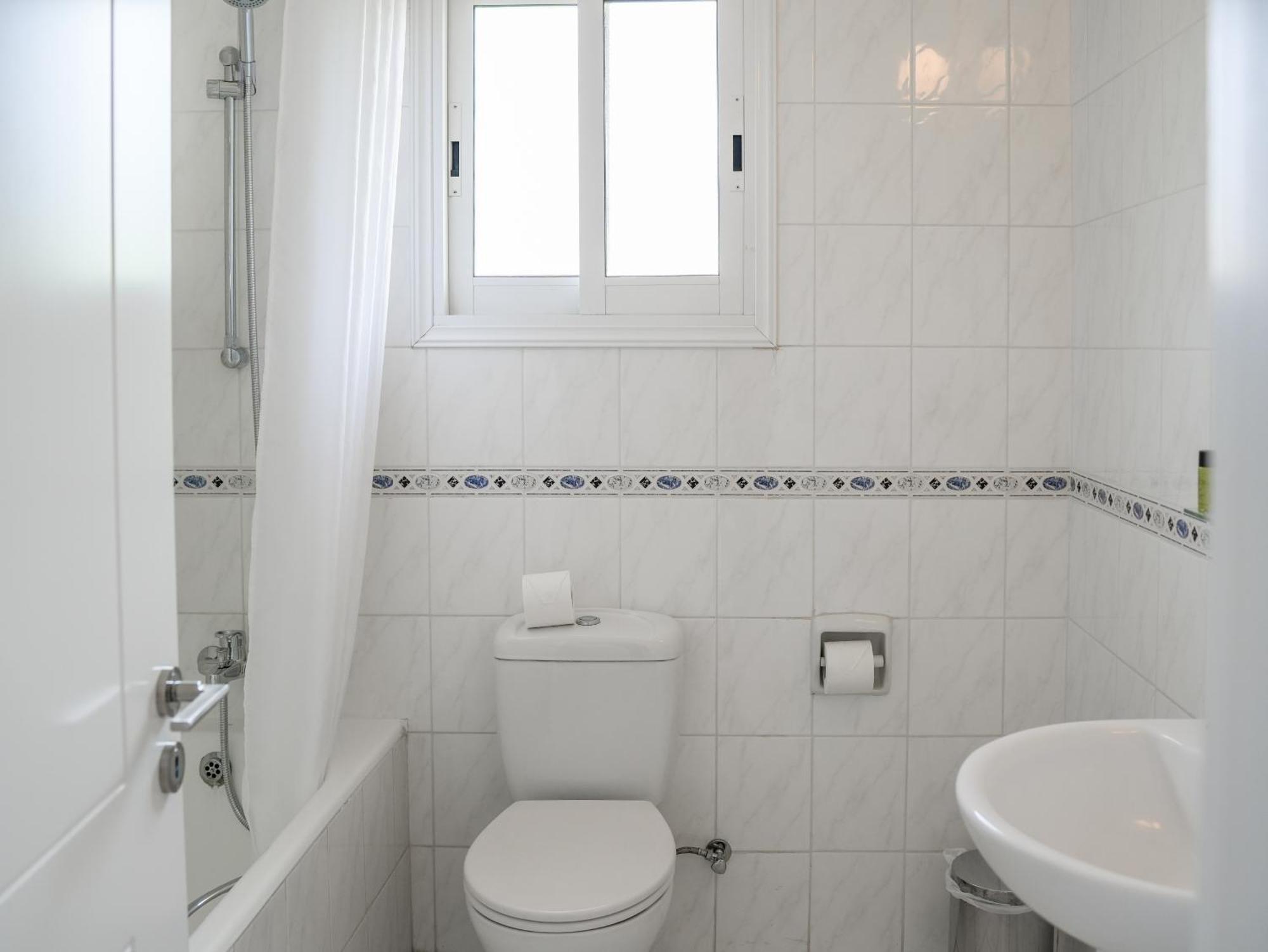 Resitour - Limnaria Gardens Apartament